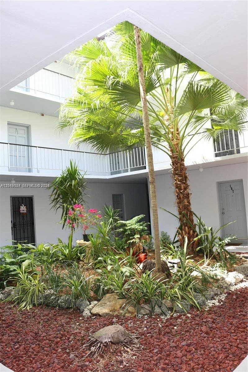 9611 SW 77th Ave # 306A, Miami FL 33156 — 9