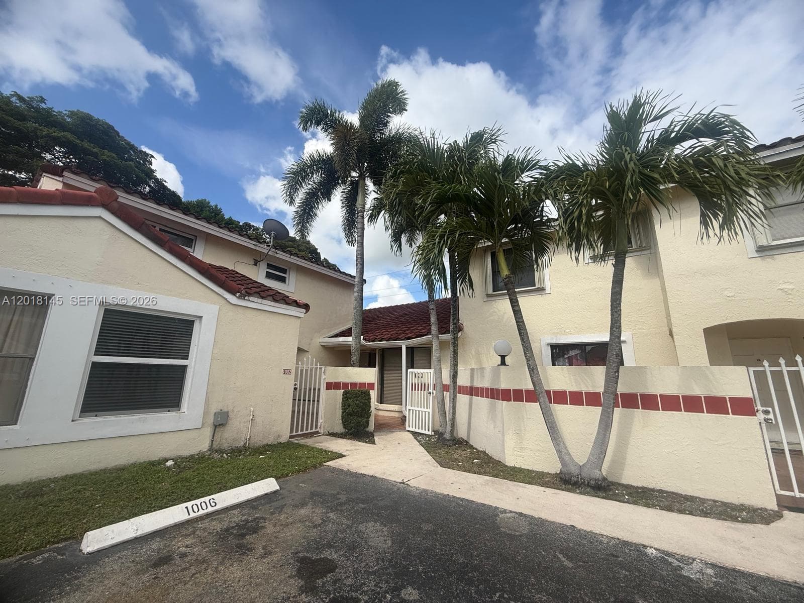1004 San Remo Cir, Homestead FL 33035 — 2