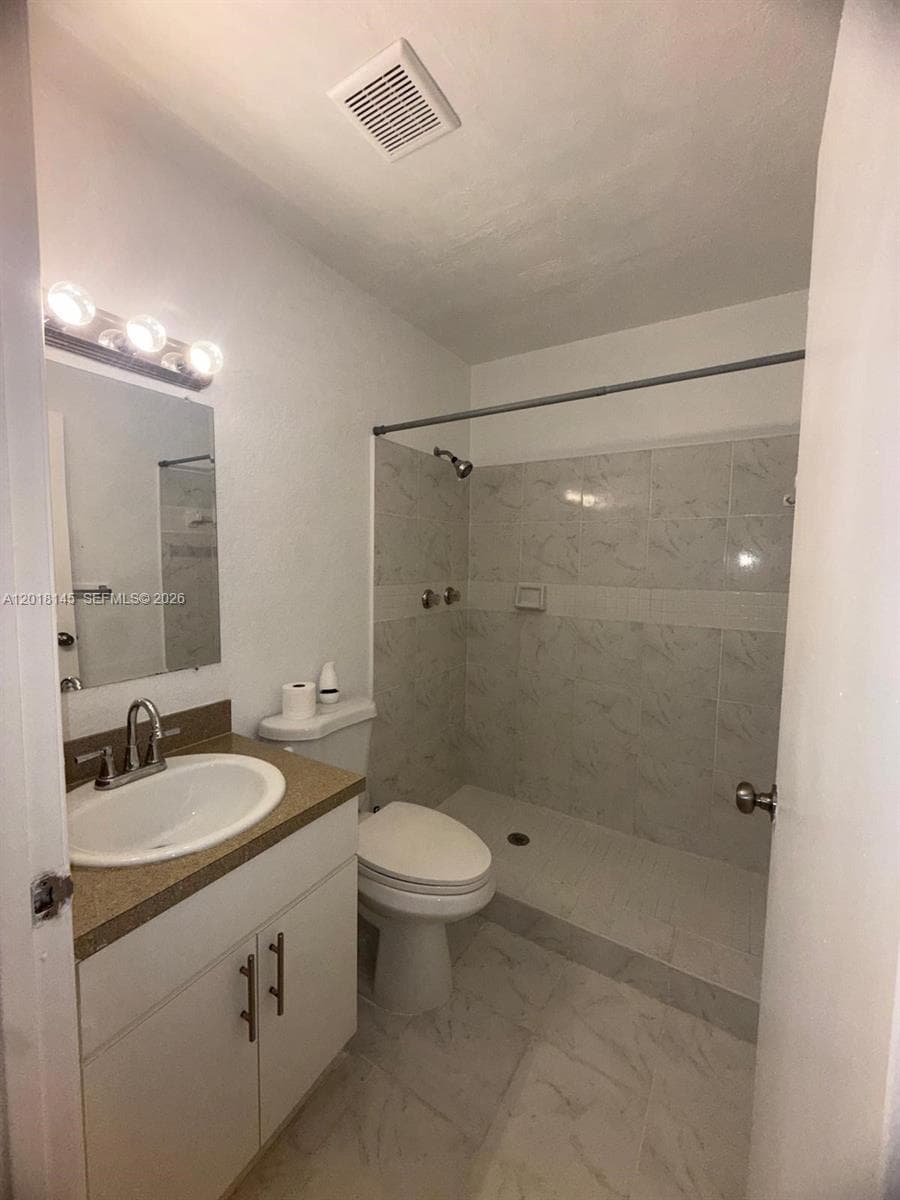 1004 San Remo Cir, Homestead FL 33035 — 17