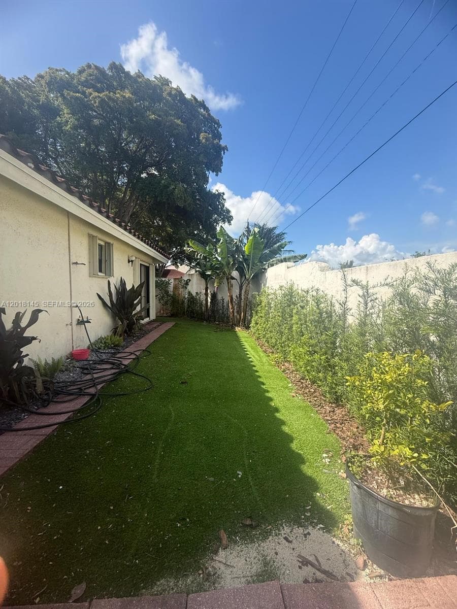 1004 San Remo Cir, Homestead FL 33035 — 21