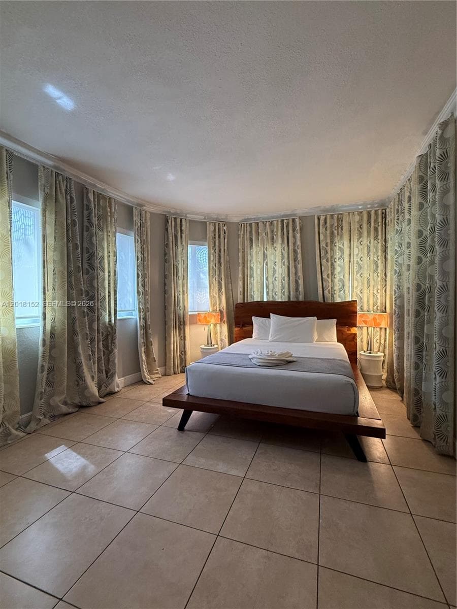 7710 Harding Ave # 7, Miami Beach FL 33141 — 6
