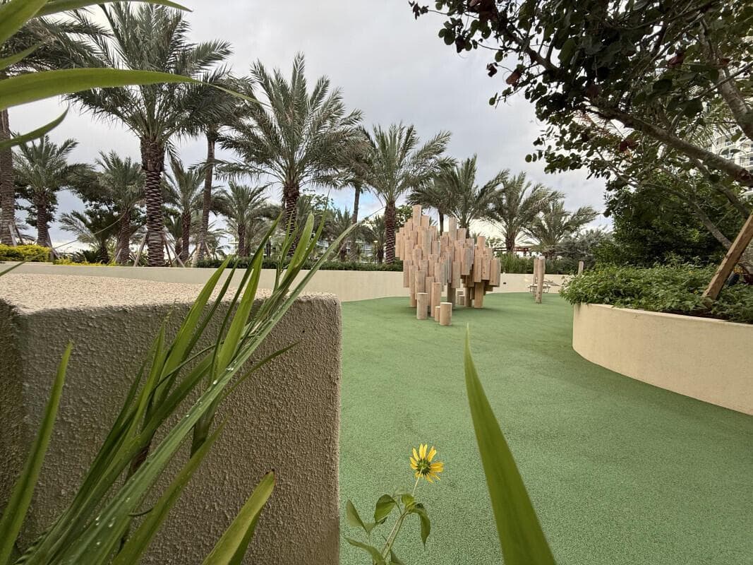400 S Pointe Drive # 307, Miami Beach FL 33139 — 16