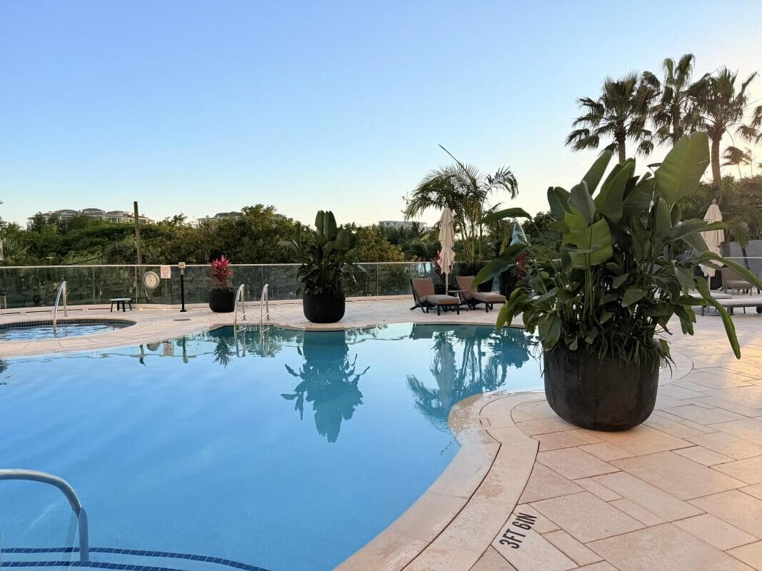 400 S Pointe Drive # 307, Miami Beach FL 33139 — 18