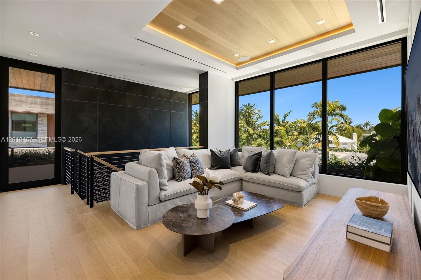 1420 W 23rd St, Miami Beach FL 33140 — 73