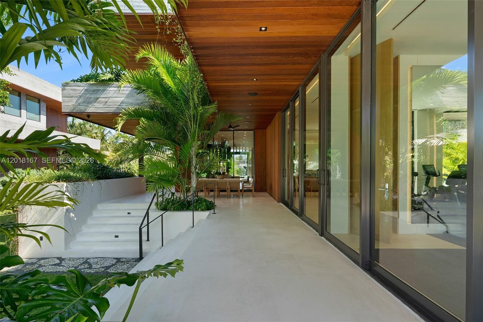 1420 W 23rd St, Miami Beach FL 33140 — 79