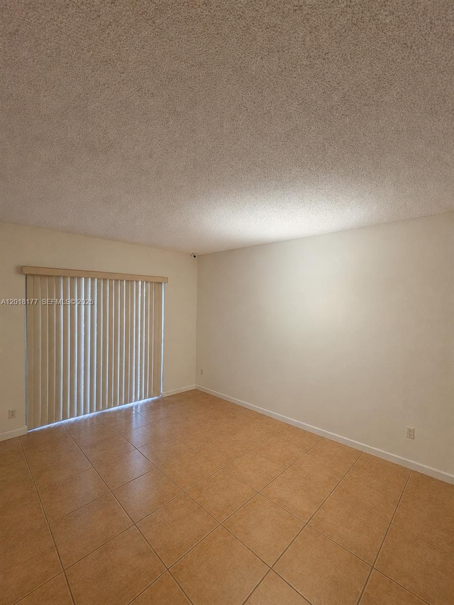 10908 SW 72nd St # 215, Miami FL 33173 — 25