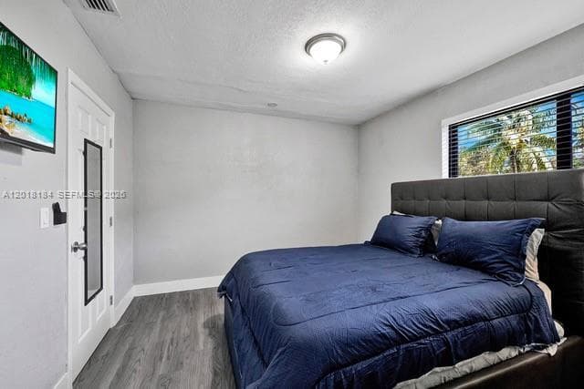 1324 NE 151st St # 1324, North Miami Beach FL 33162 — 11