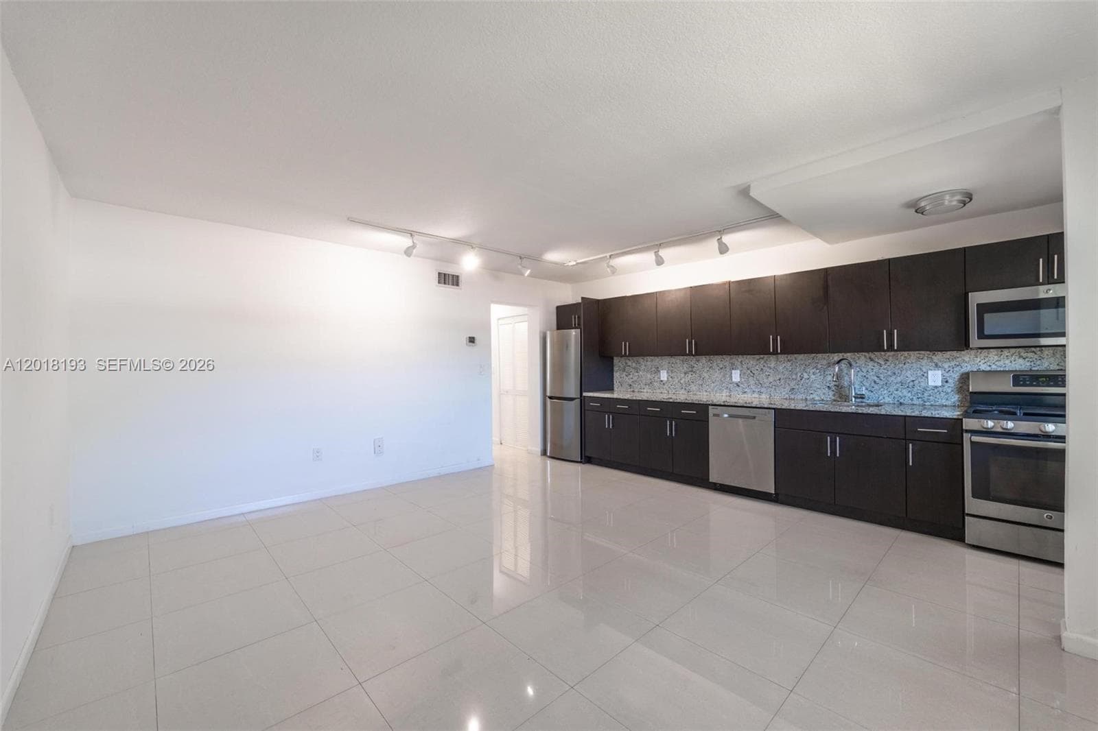 525 Meridian Ave # 305, Miami Beach FL 33139 — 3