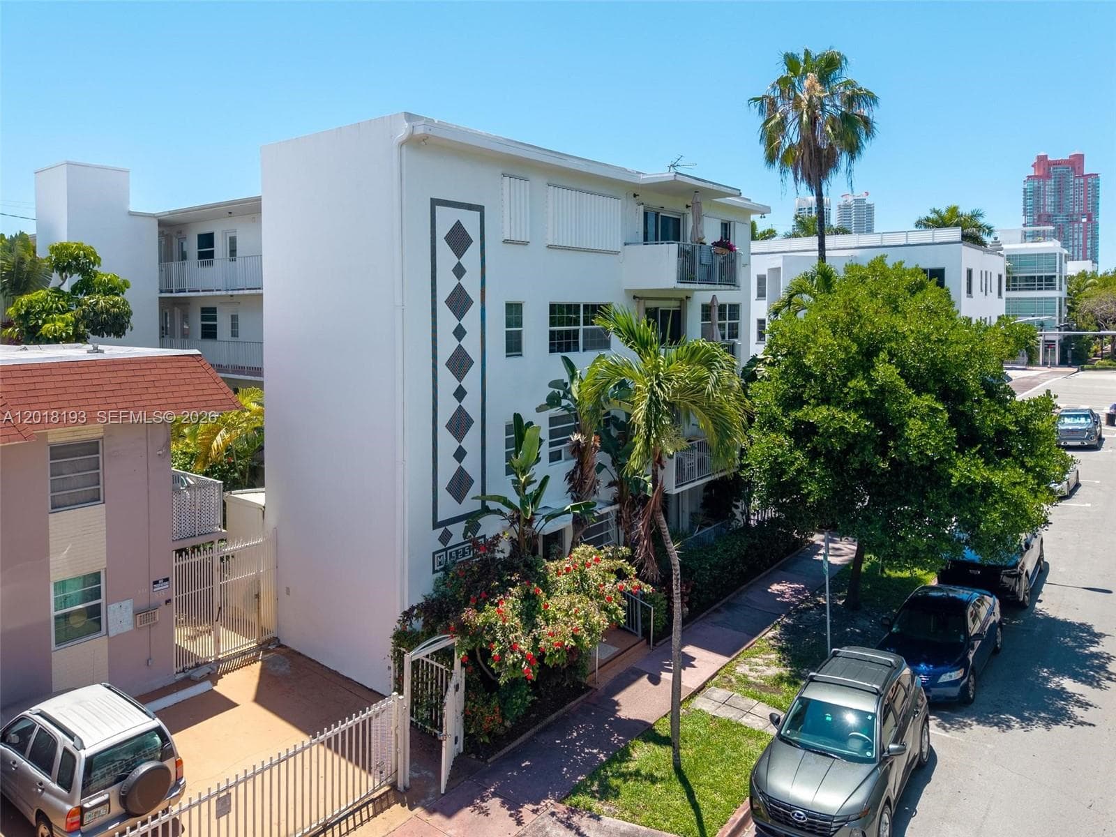 525 Meridian Ave # 305, Miami Beach FL 33139 — 11