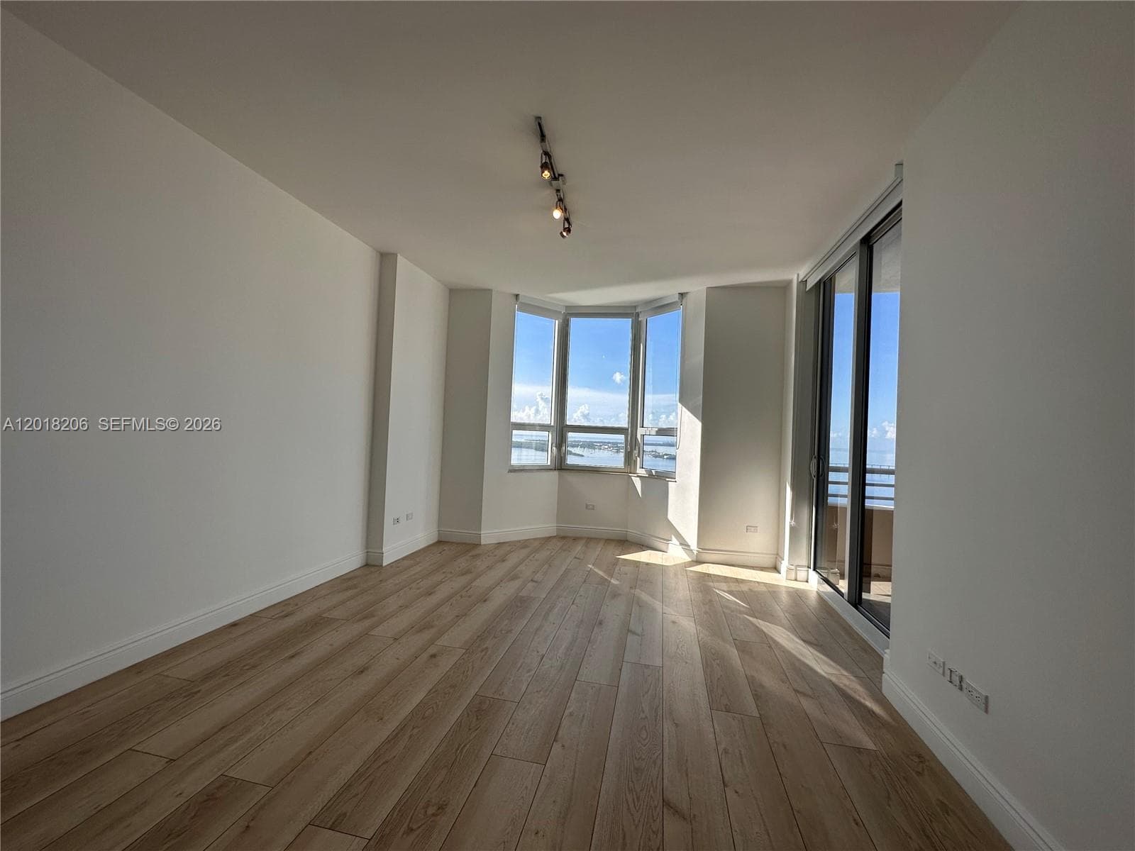 808 Brickell Key Dr # 3608, Miami FL 33131 — 22