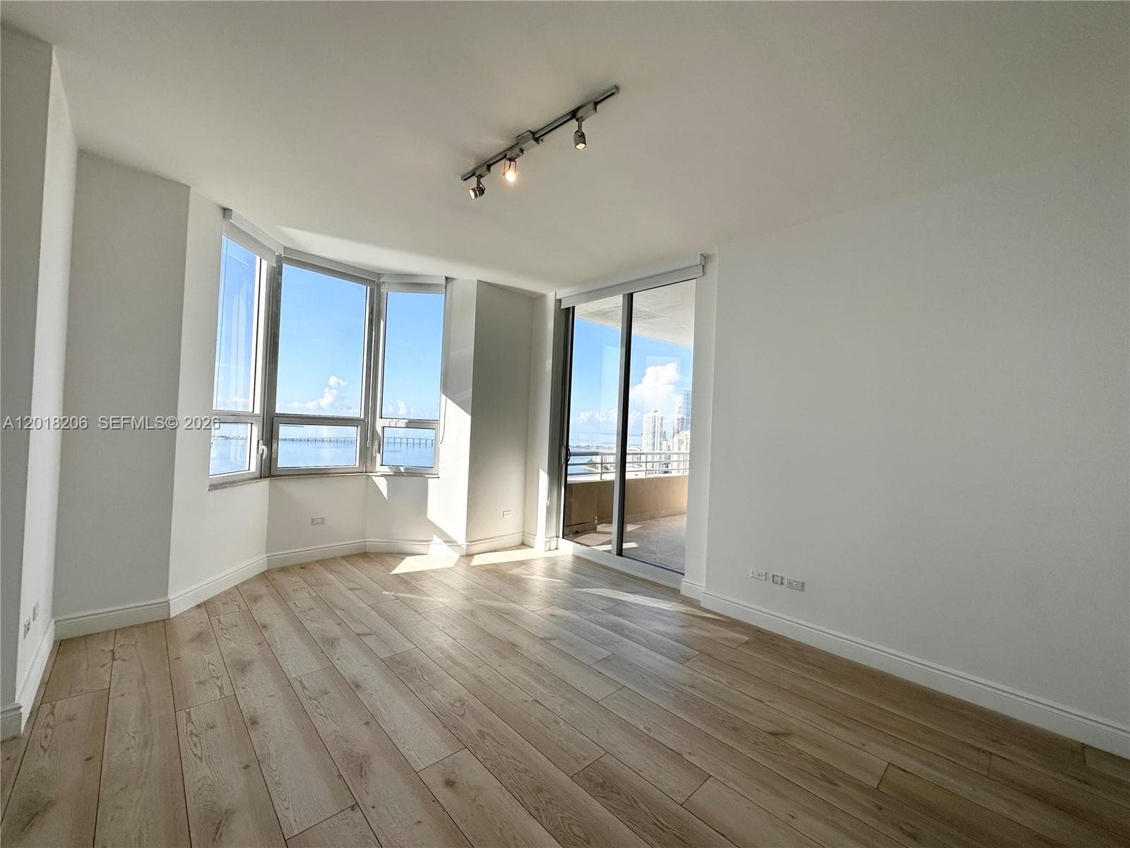 808 Brickell Key Dr # 3608, Miami FL 33131 — 19