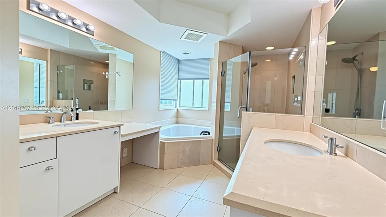 19400 Turnberry Way # 1132, Aventura FL 33180 — 26