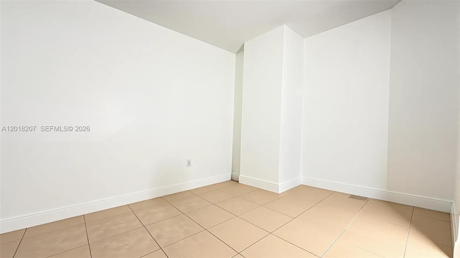 19400 Turnberry Way # 1132, Aventura FL 33180 — 32