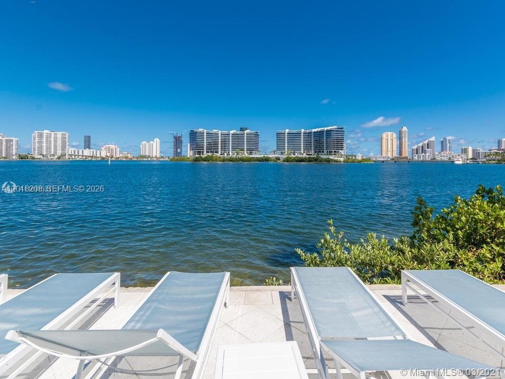 Village By The Bay Condo, Aventura, FL — 2