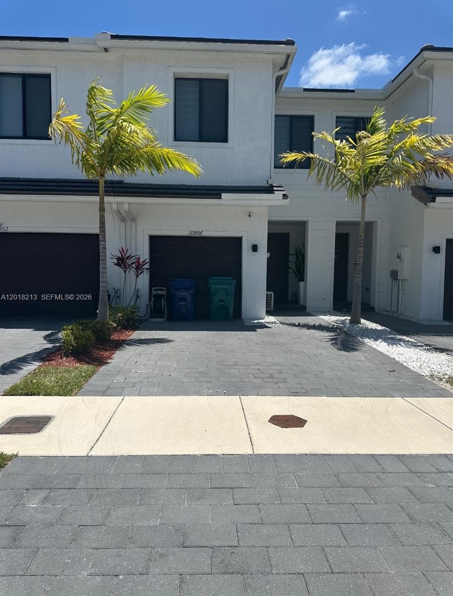 10906 SW 232nd Ter, Homestead FL 33032 — 2