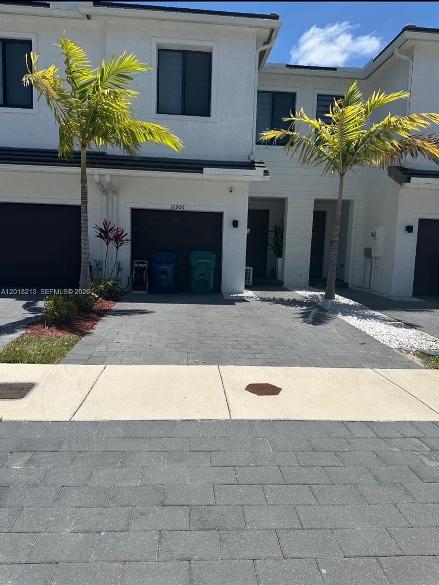 10906 SW 232nd Ter, Homestead FL 33032 — 1