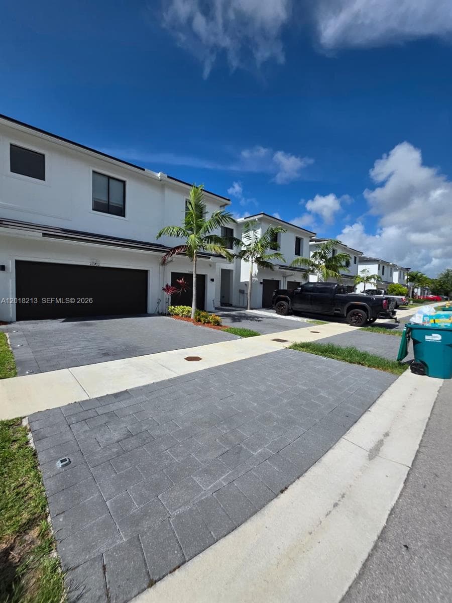 10906 SW 232nd Ter, Homestead FL 33032 — 38