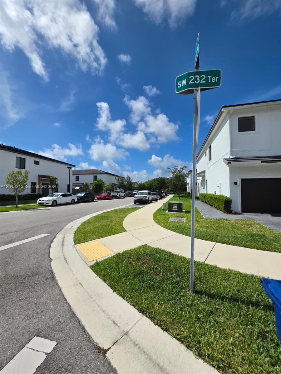 10906 SW 232nd Ter, Homestead FL 33032 — 40