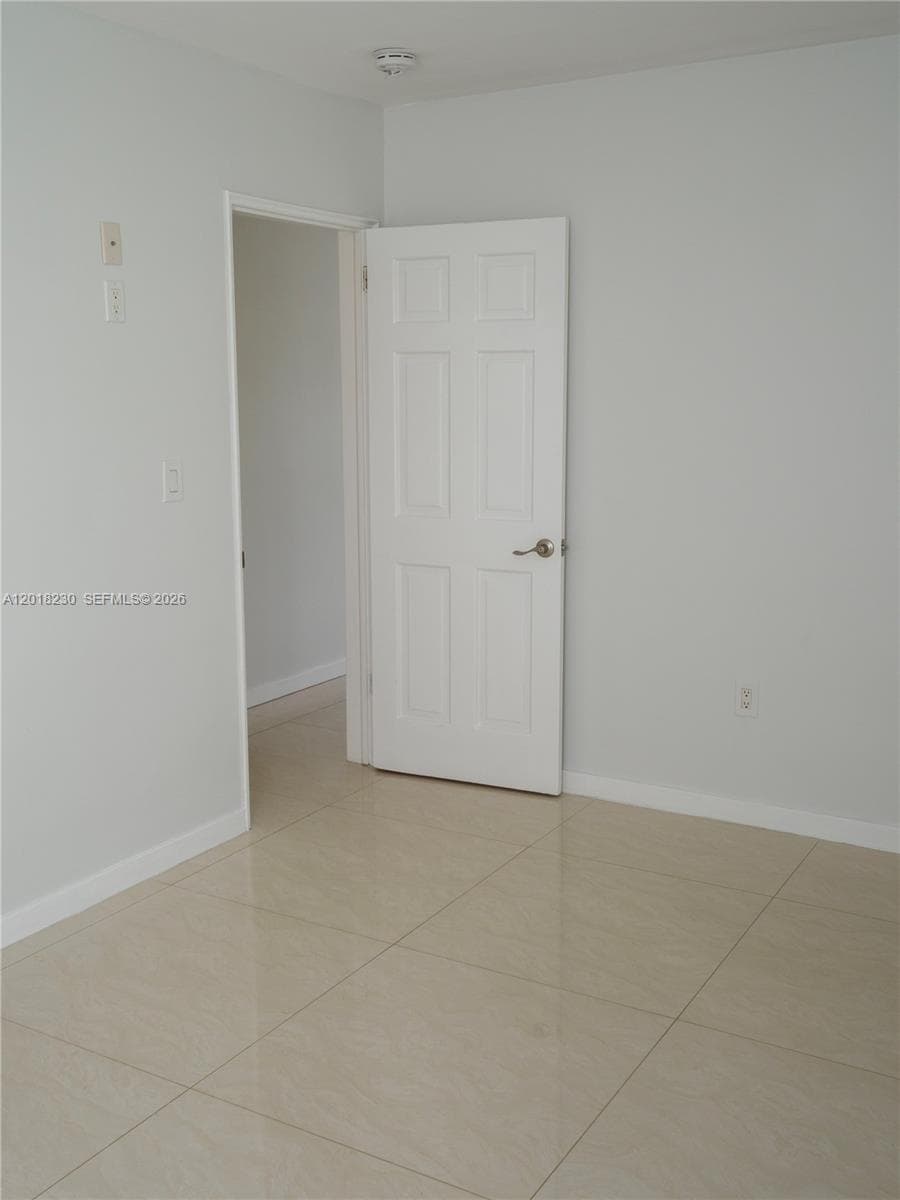 149 NW 17th Pl, Miami FL 33125 — 16