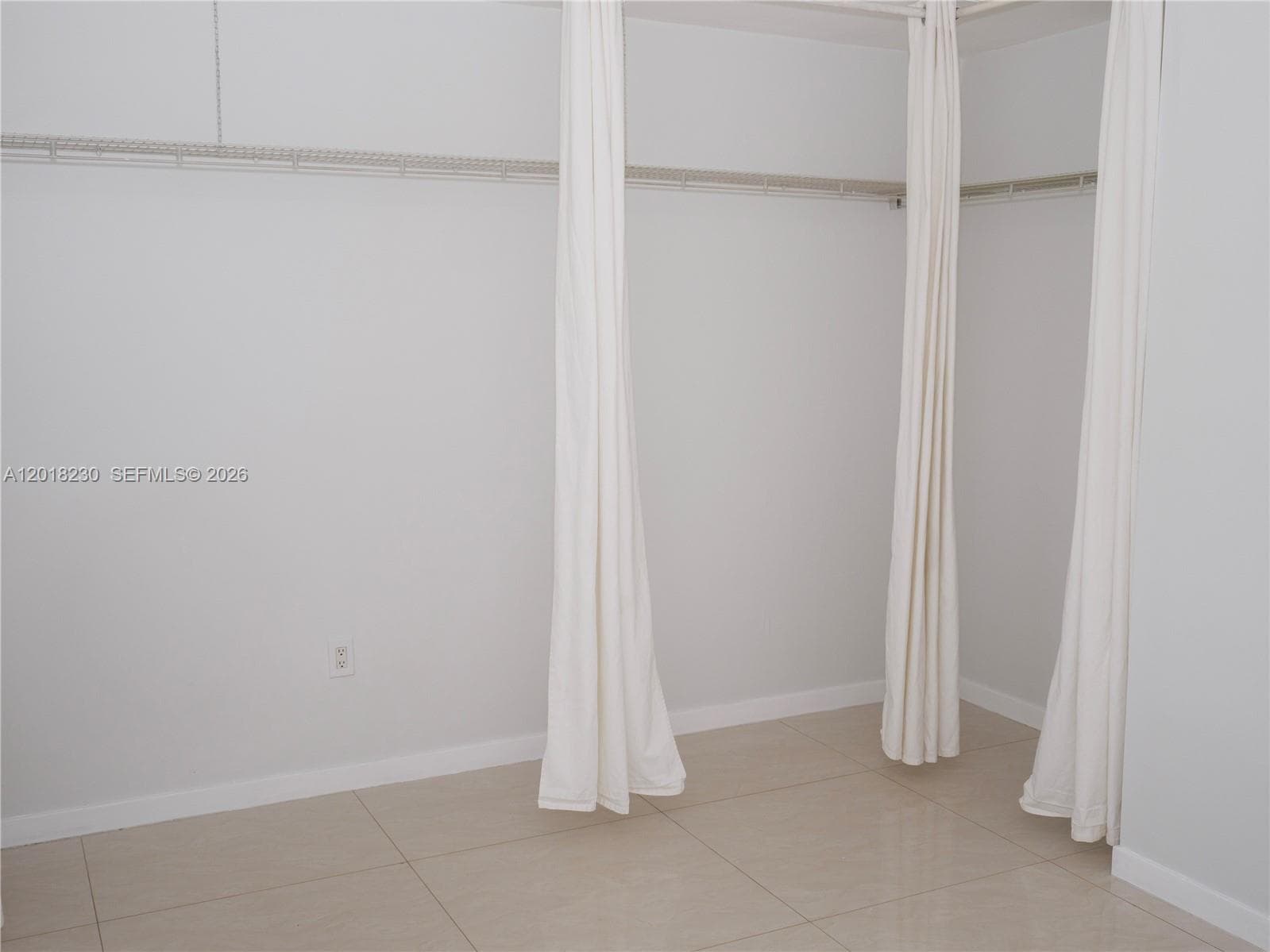 149 NW 17th Pl, Miami FL 33125 — 22