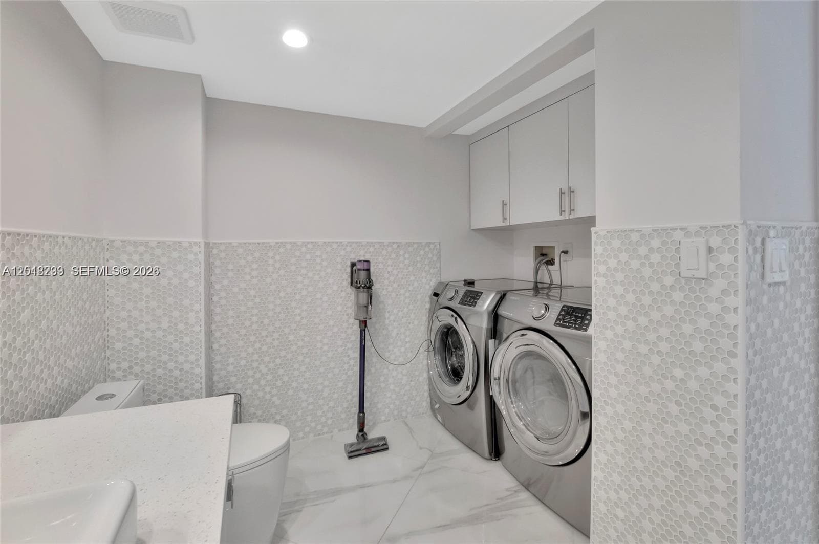 16425 Collins Ave # 1612, Sunny Isles Beach FL 33160 — 34