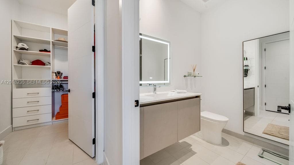 1030 15th St # 201, Miami Beach FL 33139 — 11