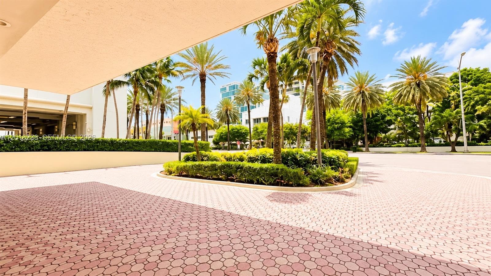 1621 Collins Ave # 310, Miami Beach FL 33139 — 57