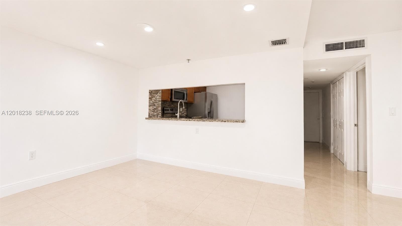 1621 Collins Ave # 310, Miami Beach FL 33139 — 32