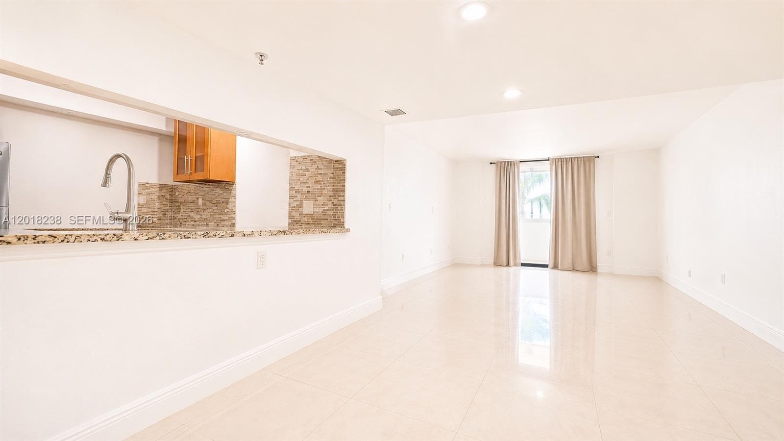 1621 Collins Ave # 310, Miami Beach FL 33139 — 33