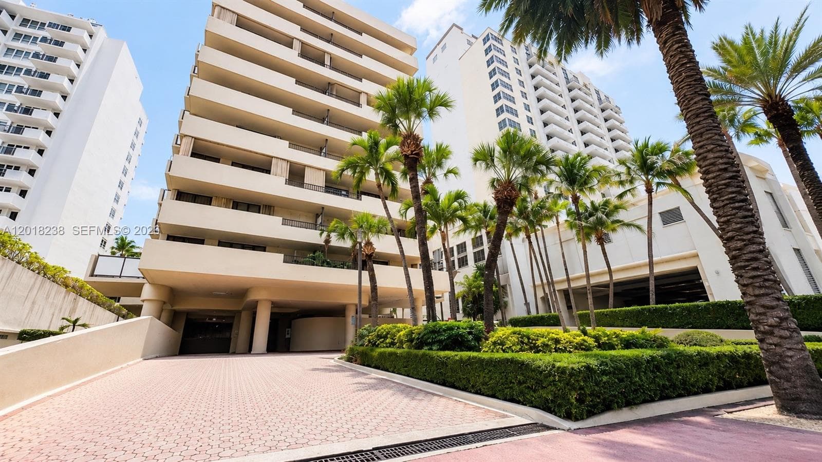 1621 Collins Ave # 310, Miami Beach FL 33139 — 54