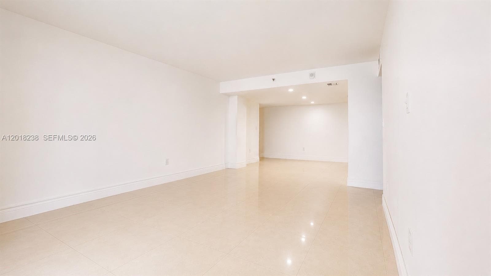 1621 Collins Ave # 310, Miami Beach FL 33139 — 31