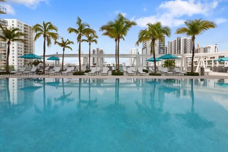 79 SW 12th St, Miami FL 33130 — 32