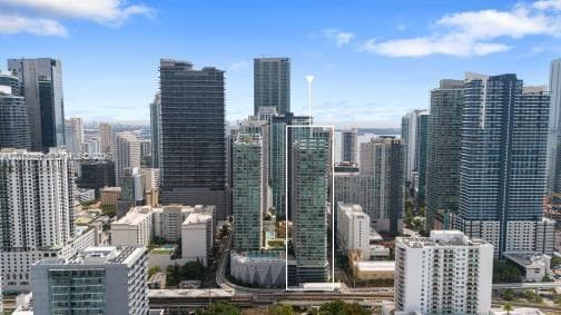 79 SW 12th St, Miami FL 33130 — 28