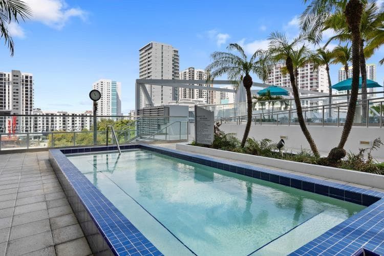 79 SW 12th St, Miami FL 33130 — 35