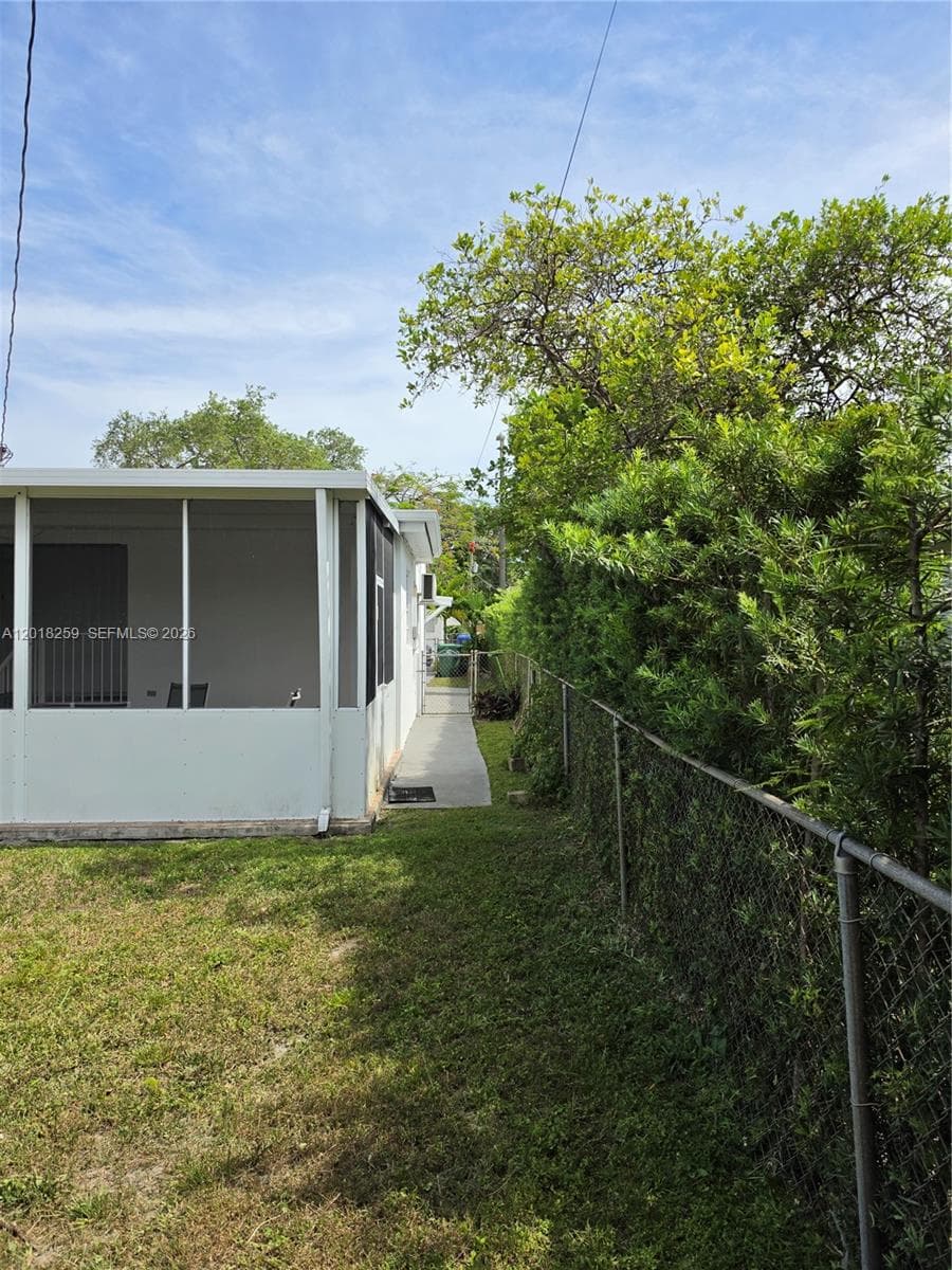 4601 SW 5th St # 0, Miami FL 33134 — 5
