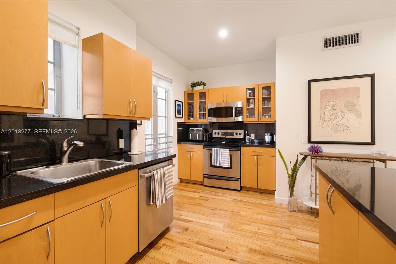 1551 Lenox Ave # 8, Miami Beach FL 33139 — 9