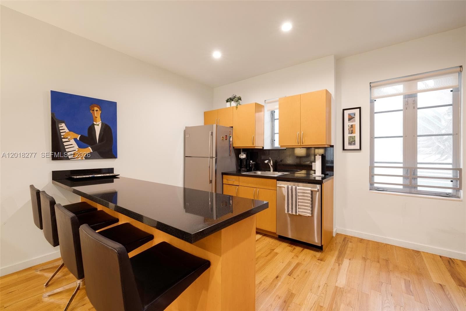 1551 Lenox Ave # 8, Miami Beach FL 33139 — 8