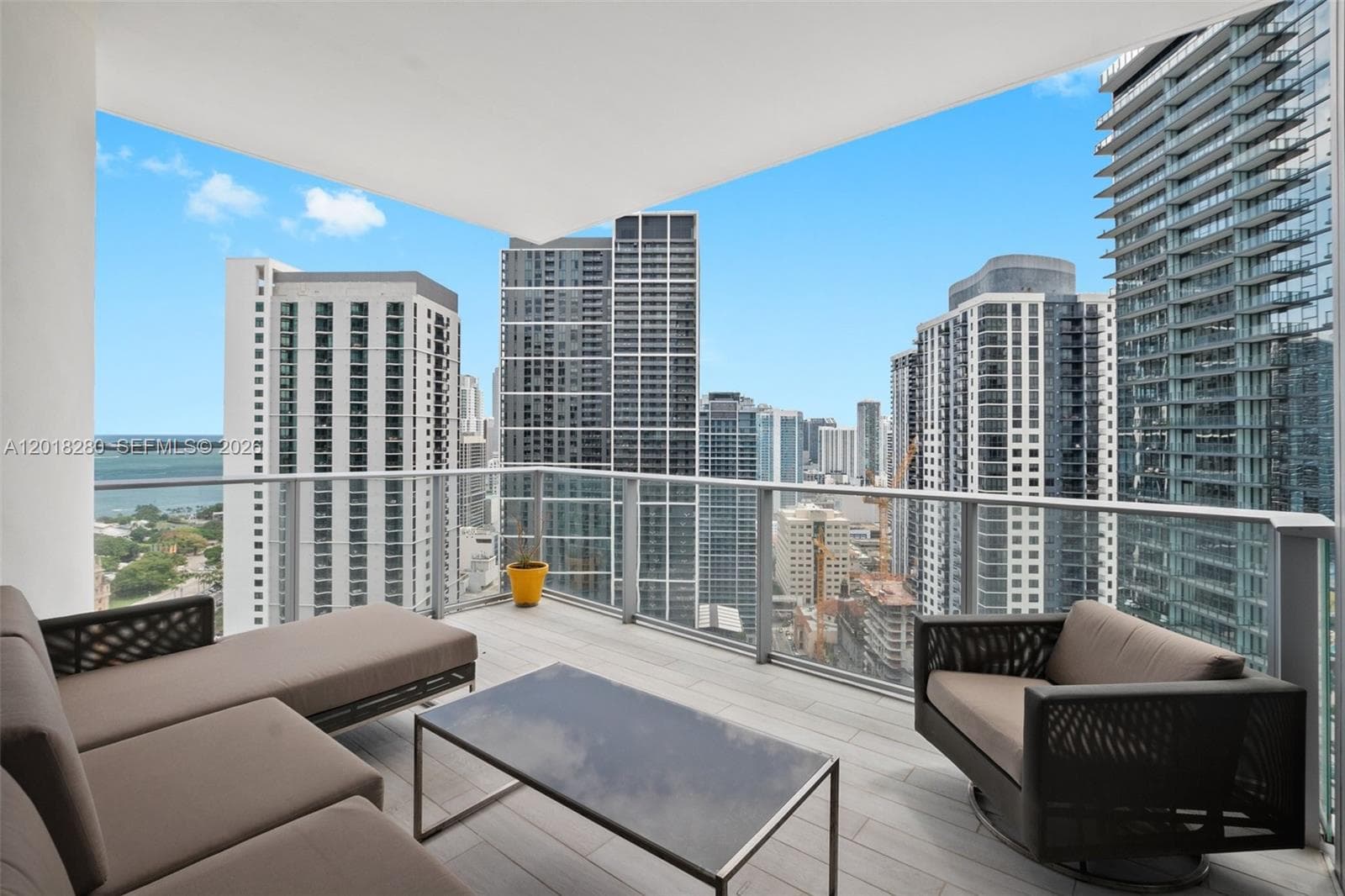 851 NE 1st Ave # 3111, Miami FL 33132 — 7