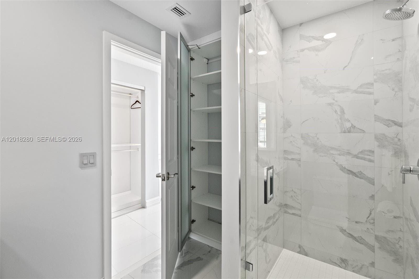 851 NE 1st Ave # 3111, Miami FL 33132 — 25