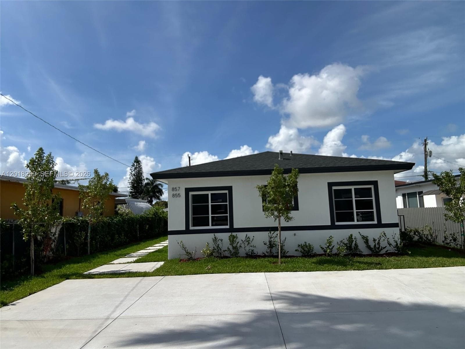 855-857 SW 1 St, Florida City FL 33130 — 1