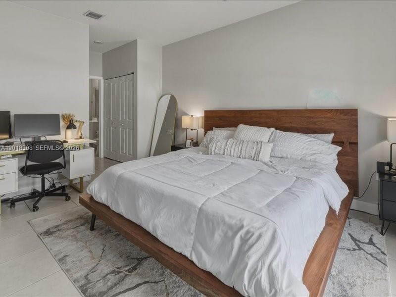 8201 NW 41st St # 205, Doral FL 33166 — 16