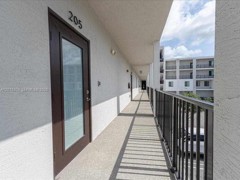 8201 NW 41st St # 205, Doral FL 33166 — 3