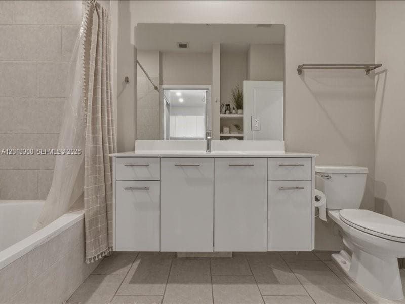 8201 NW 41st St # 205, Doral FL 33166 — 20