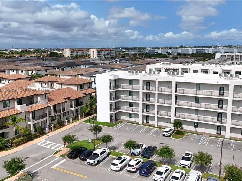 8201 NW 41st St # 205, Doral FL 33166 — 24