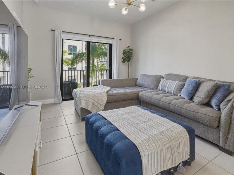 8201 NW 41st St # 205, Doral FL 33166 — 11