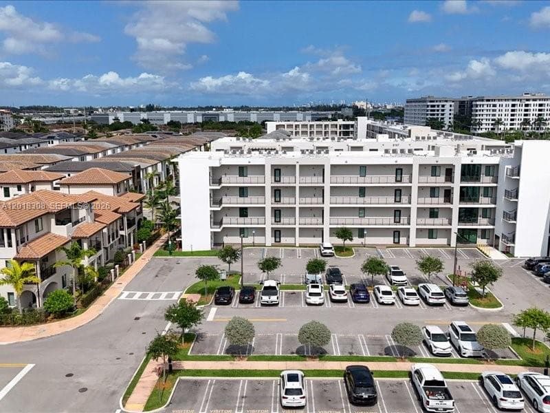 8201 NW 41st St # 205, Doral FL 33166 — 25