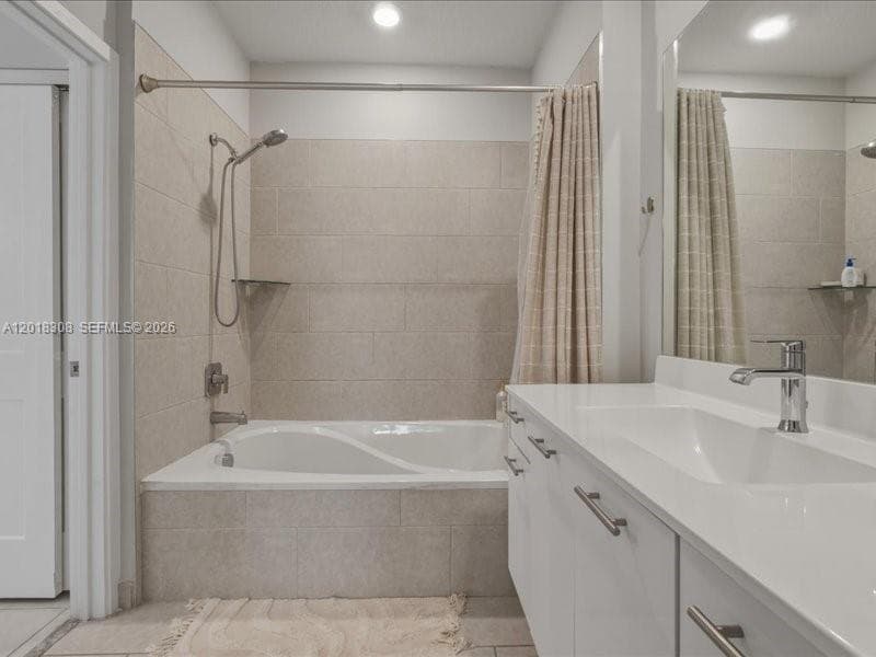 8201 NW 41st St # 205, Doral FL 33166 — 21