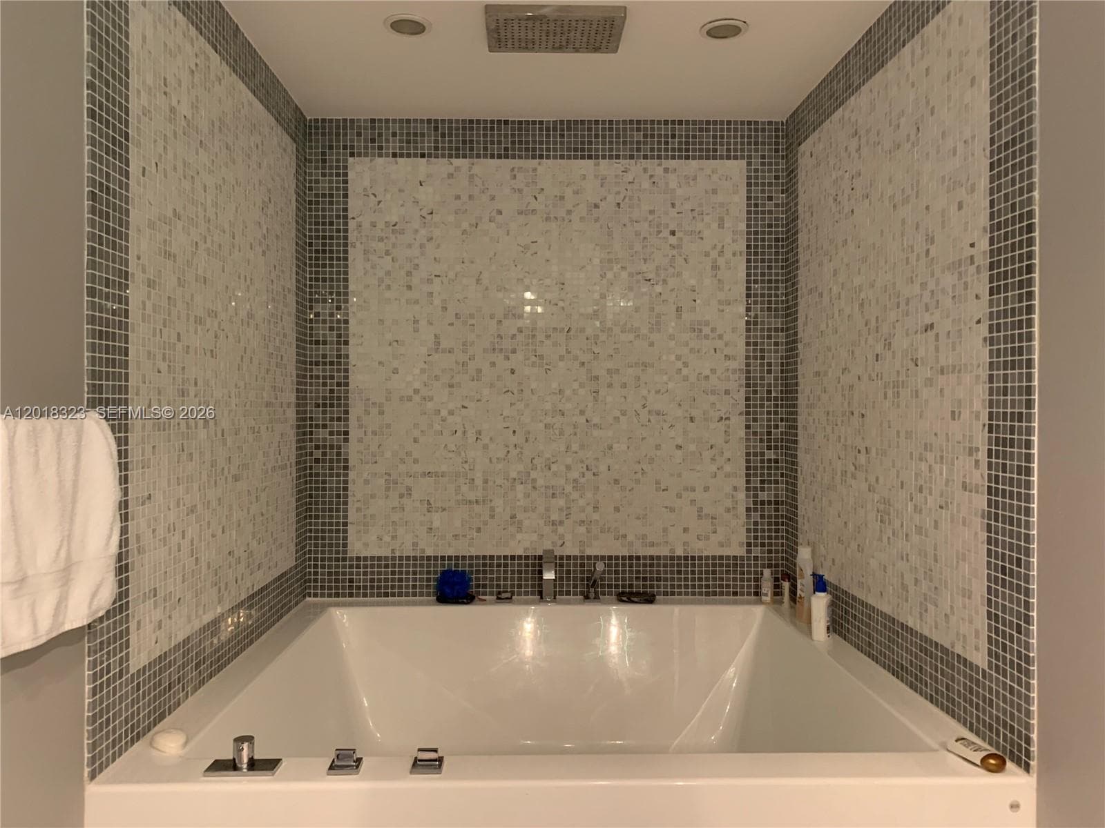 200 Biscayne Boulevard Way # 4212, Miami FL 33131 — 11