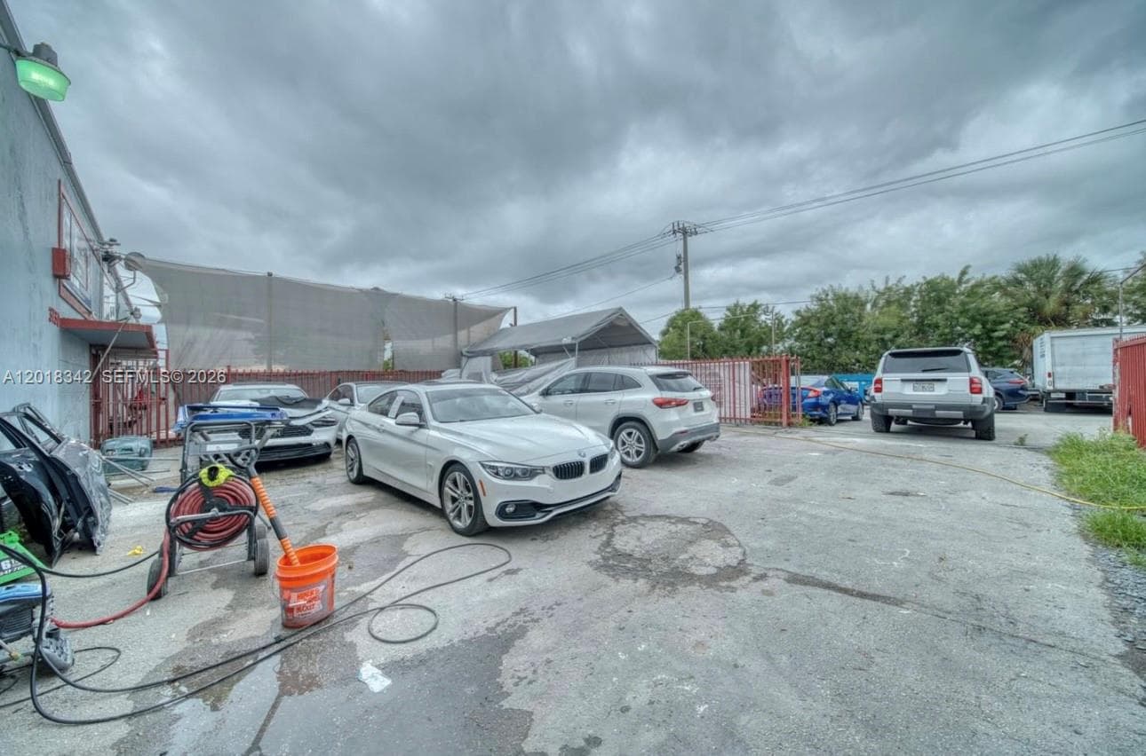 3730 NW 82nd St, Hialeah FL 33147 — 3