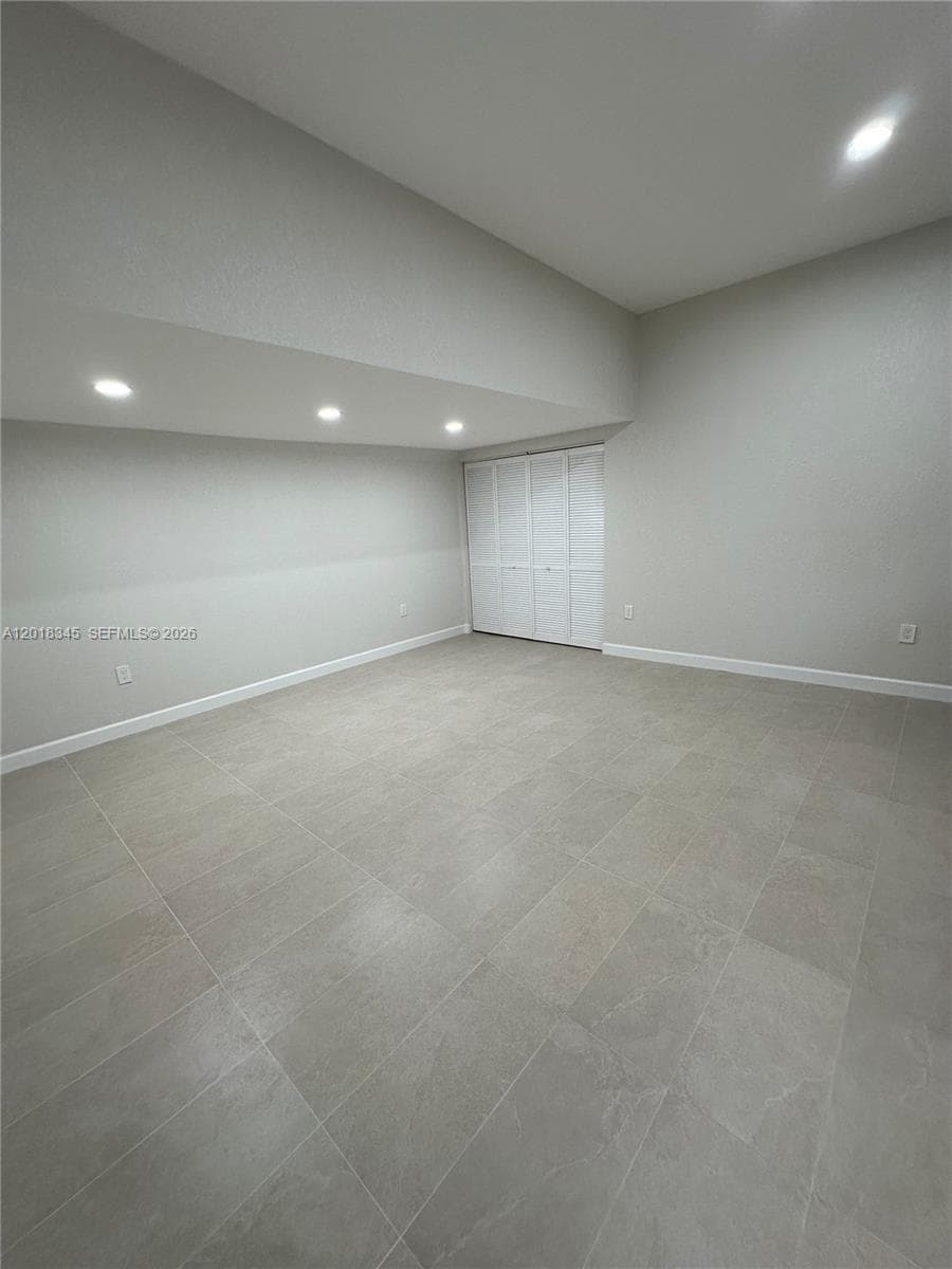 Grand Lakes Phase Iii, Miami, FL — 8